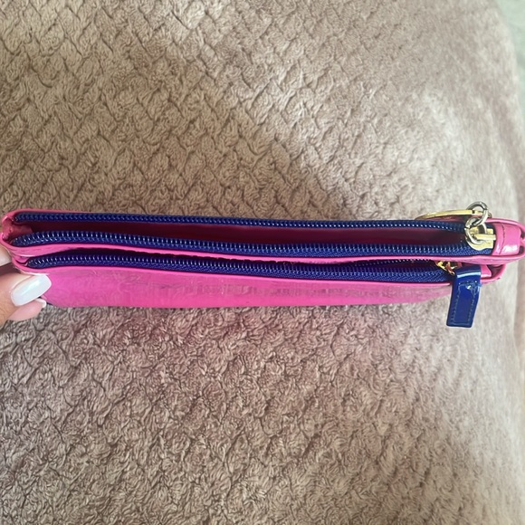 Estée Lauder pink and blue small pouch - Picture 4 of 5